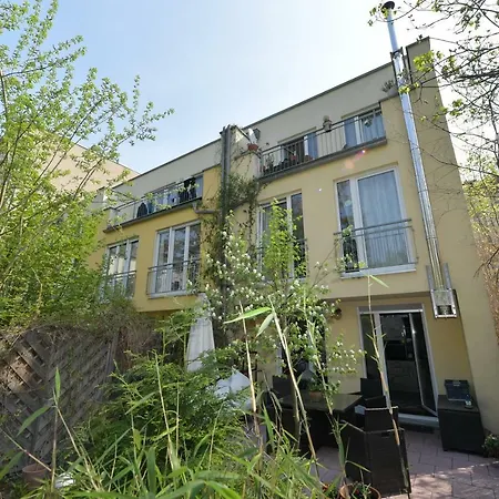 Einfamilienhaus In Der Sudvorstadt 公寓 *